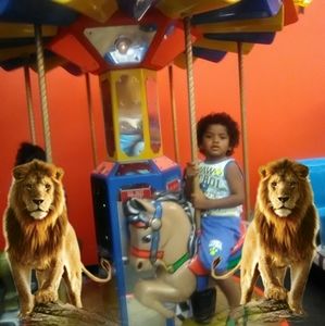 Meet your Posher, Annette